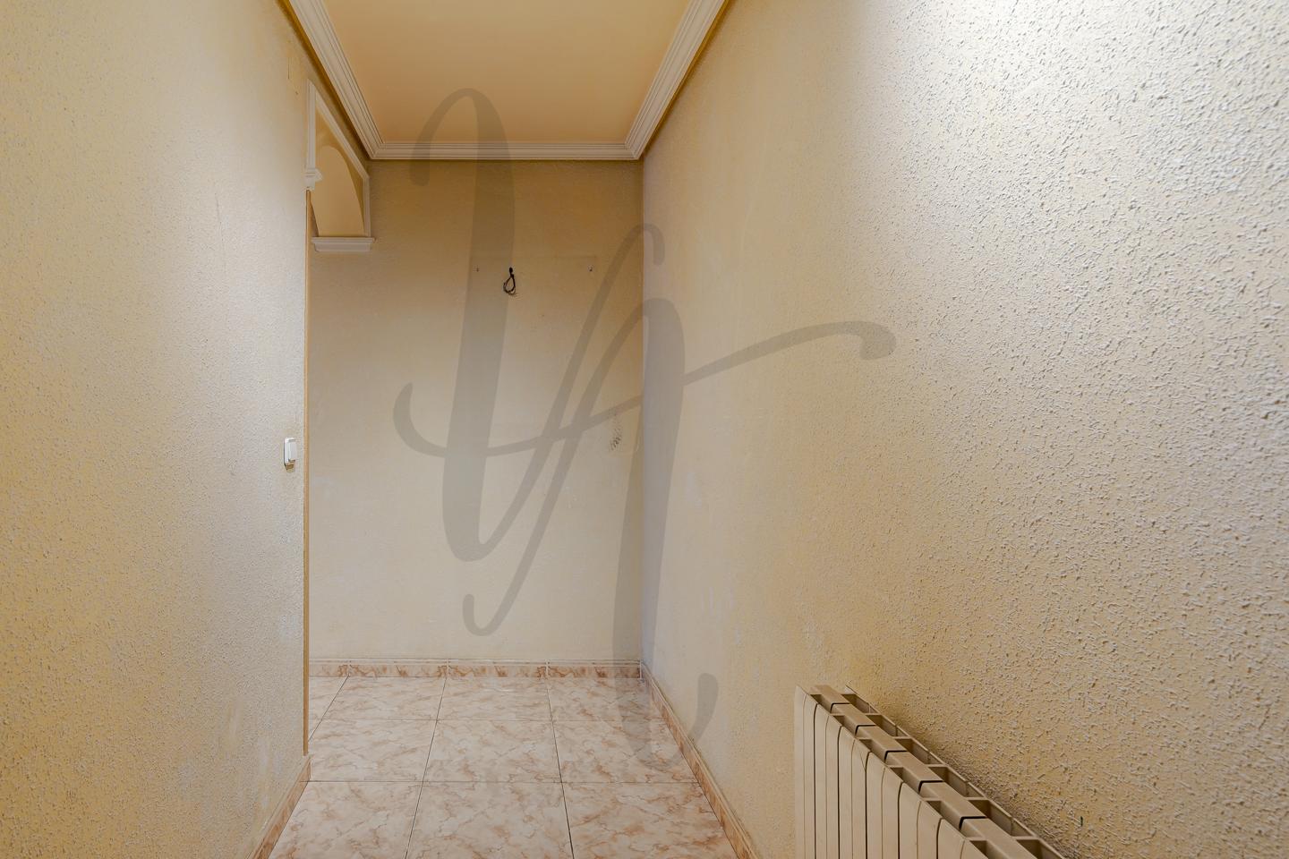 pisos en alcobendas · calle-de-la-isla-de-corcega-28100 279000€