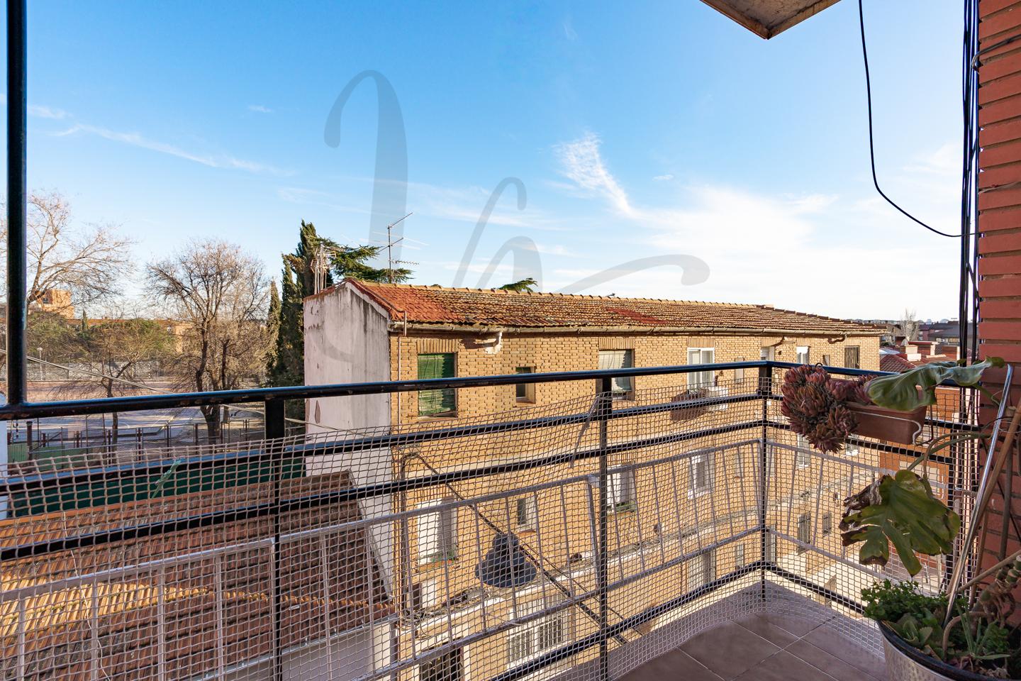 pisos en alcobendas · calle-de-la-isla-de-corcega-28100 279000€