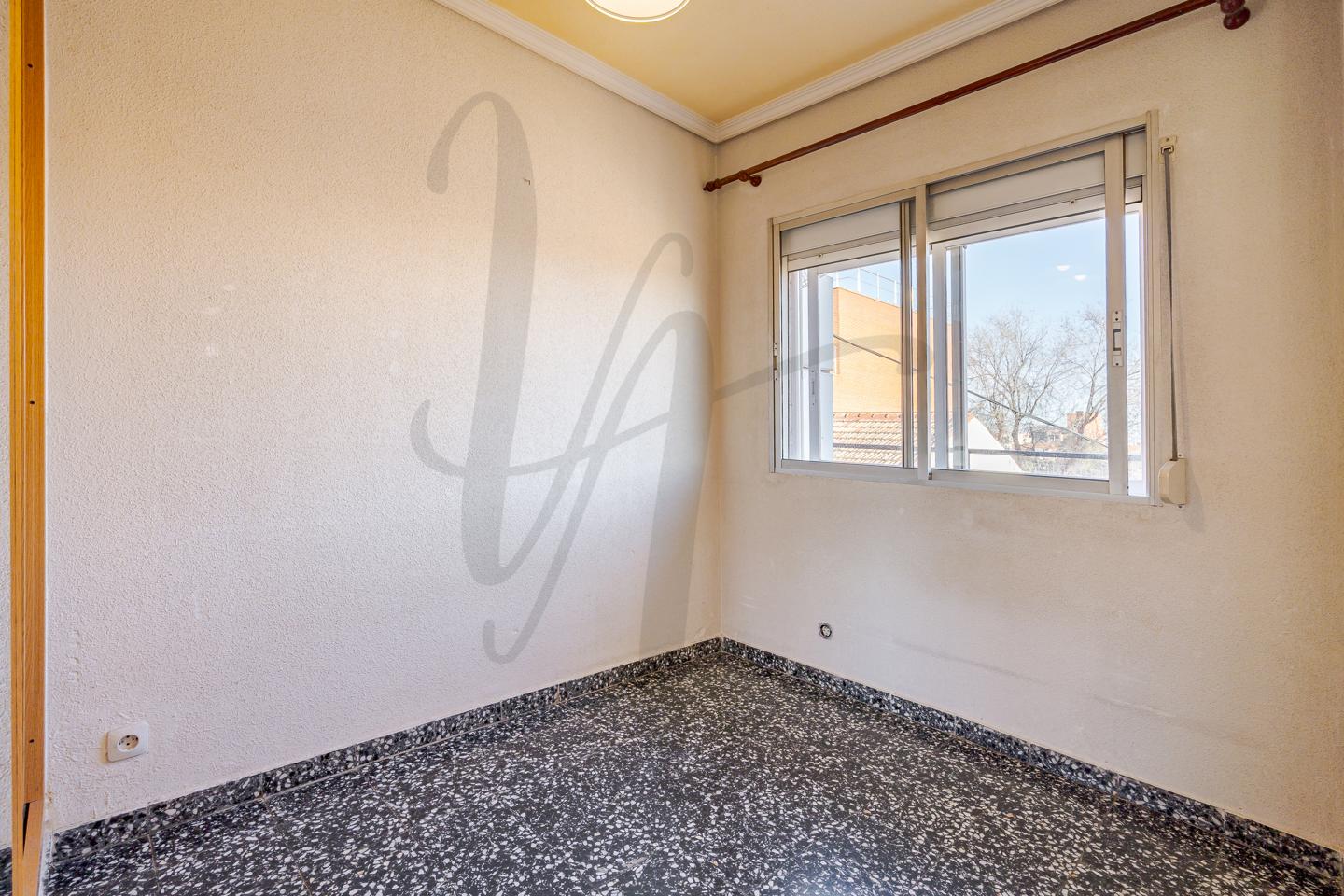 pisos en alcobendas · calle-de-la-isla-de-corcega-28100 279000€