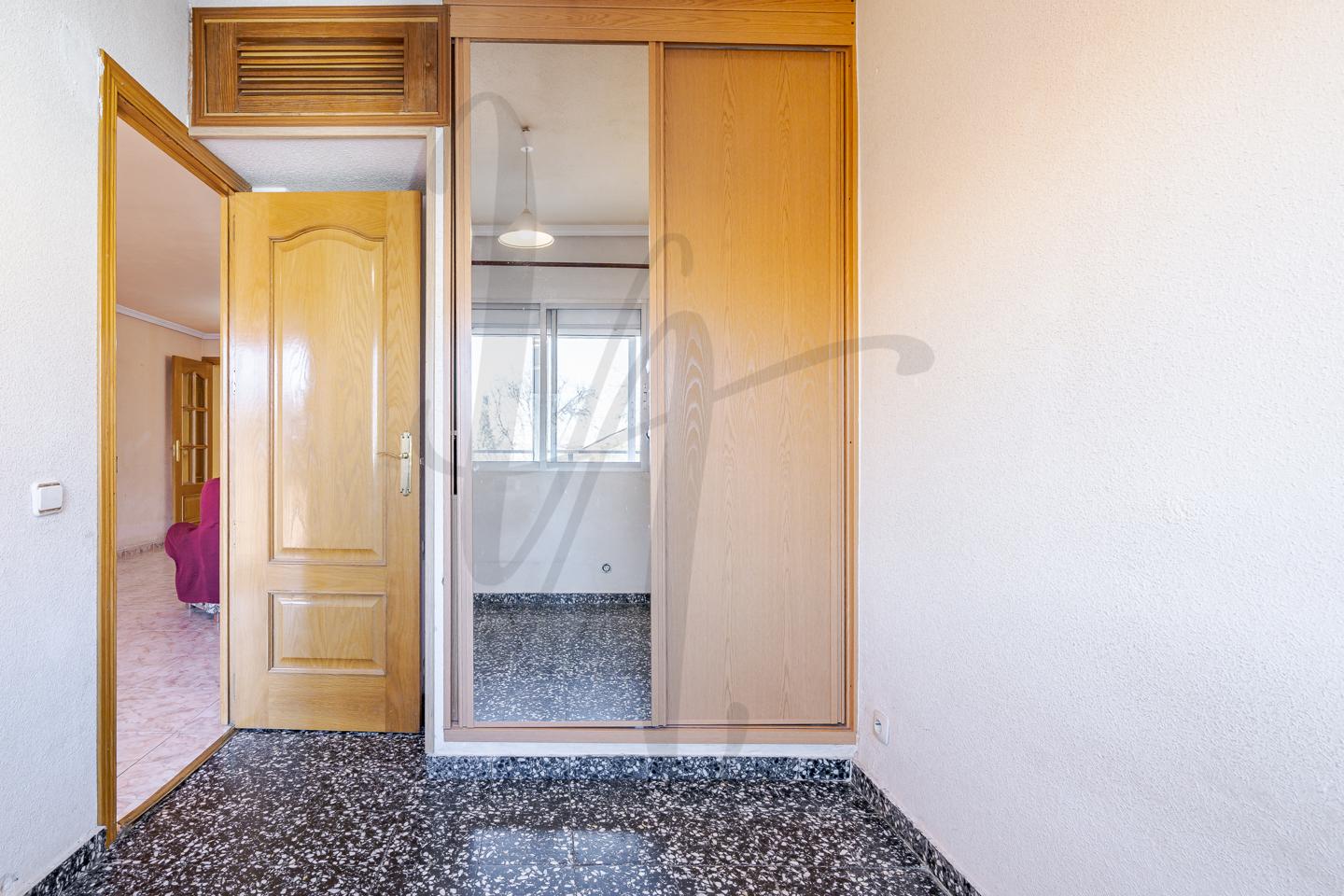 pisos en alcobendas · calle-de-la-isla-de-corcega-28100 279000€