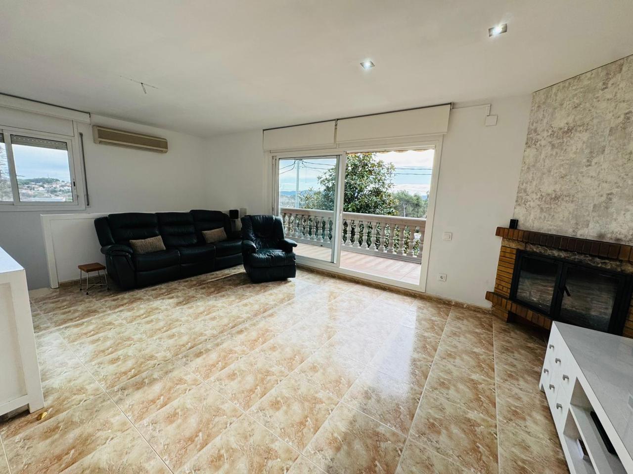 casa--chalet en can-lledo · can-lledo 450000€