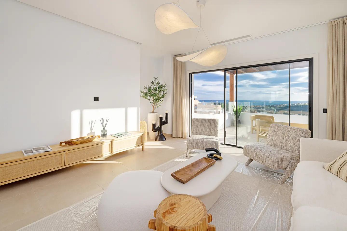 Luxury penthouse with front-facing sea views in Casares Cos…