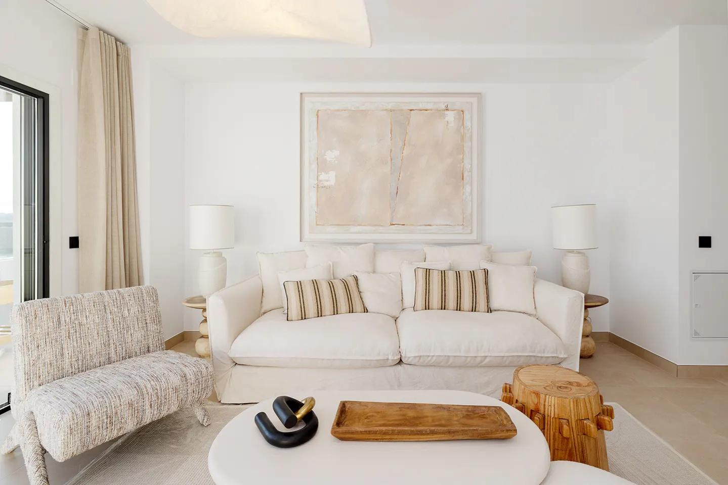 Luxury penthouse with front-facing sea views in Casares Cos…