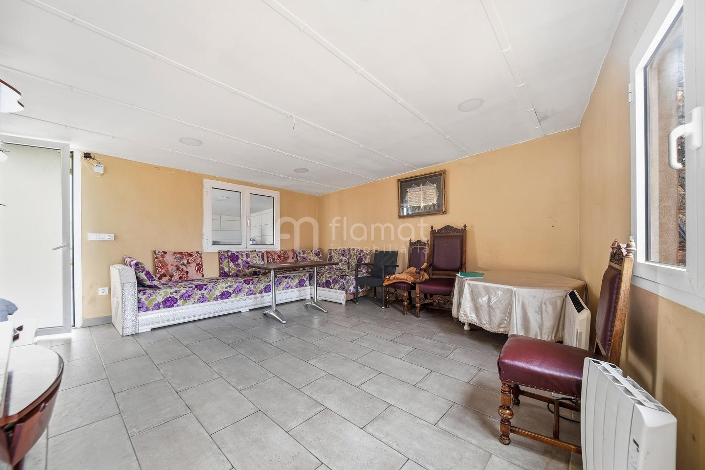 villas en figueres · carrer-de-peralada-17600 180000€