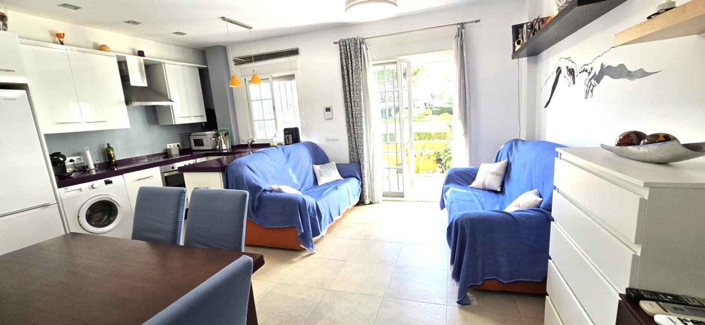 Flat in Calle Enebro, El Portil, Huelva of 62 m2