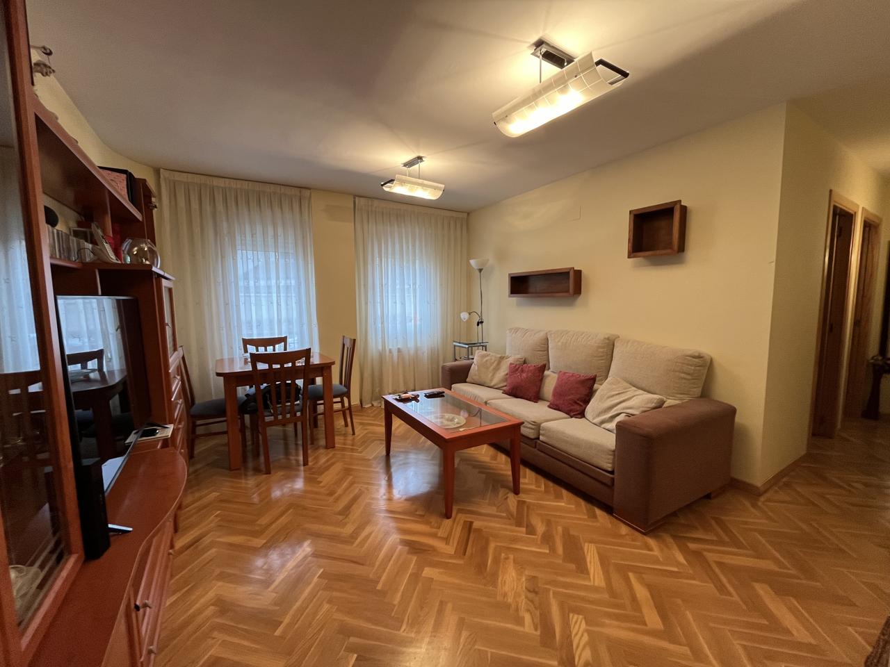 Flat in Camino Viejo, La Lastrilla, Segovia of 77 m2