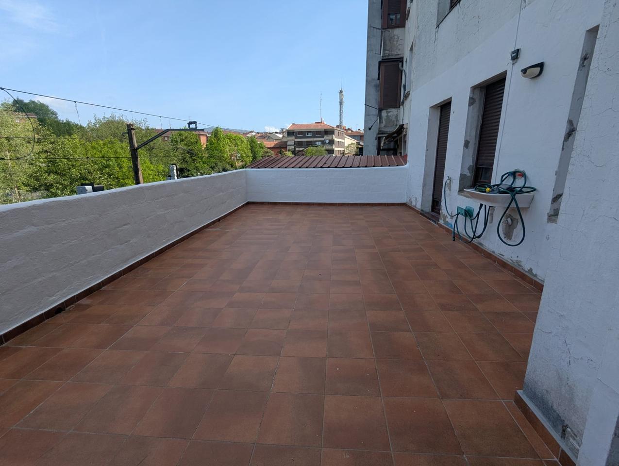 piso en amorebieta · txiki-otaegui-48340 210000€