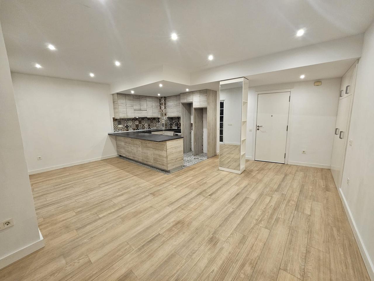 Piso en Avenida de Bélgica, Santa Cruz de Tenerife, Santa Cruz de Tenerife de 85 m2