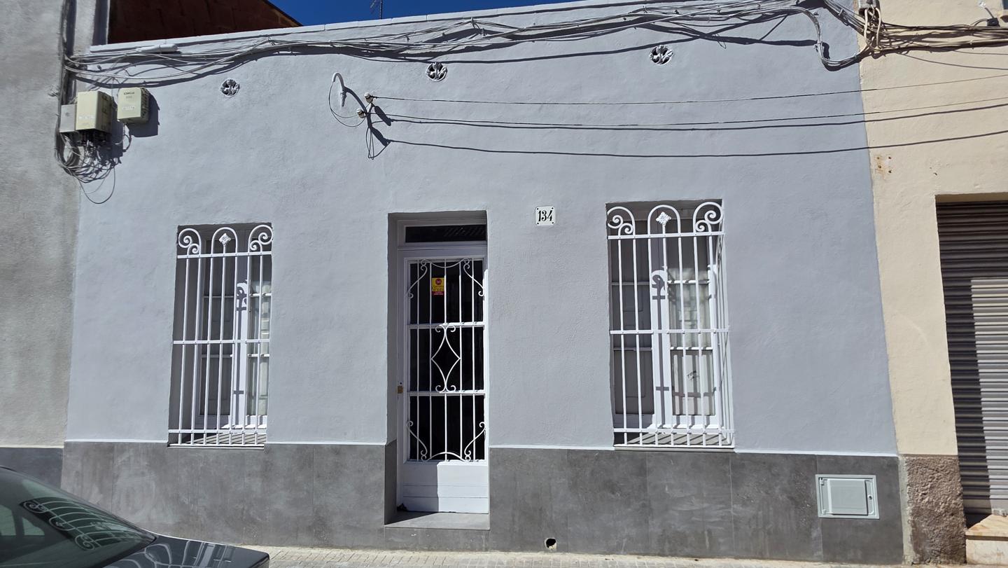 Villa in Carrer de Concepción Arenal, Terrassa, Barcelona of 82 m2