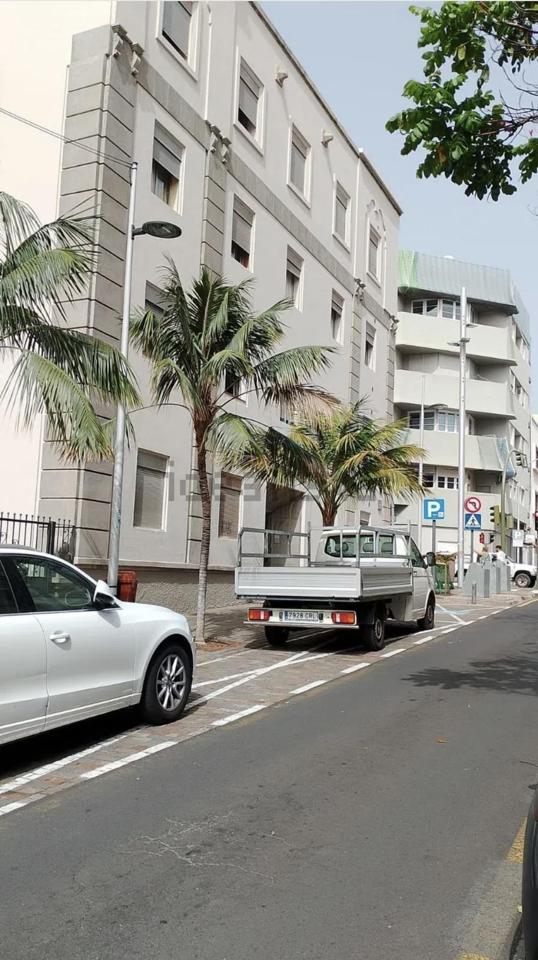 Flat in Calle Pi y Margall, Santa Cruz de Tenerife, Santa Cruz de Tenerife of 153 m2