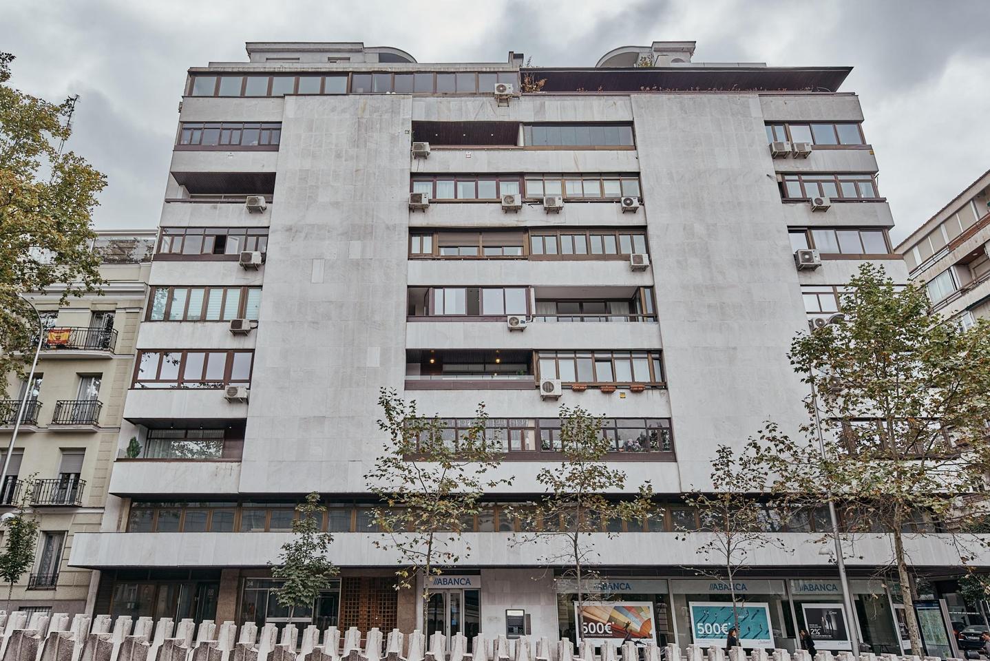pisos en madrid · calle-de-maria-de-molina-28006 2049000€