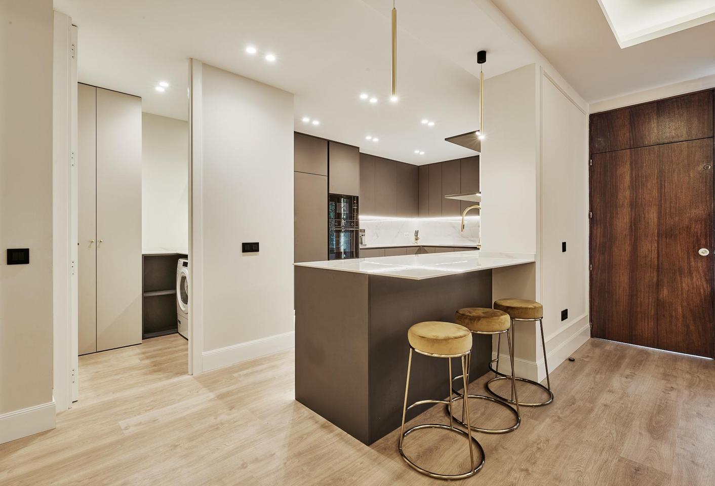 pisos en madrid · calle-de-maria-de-molina-28006 2049000€