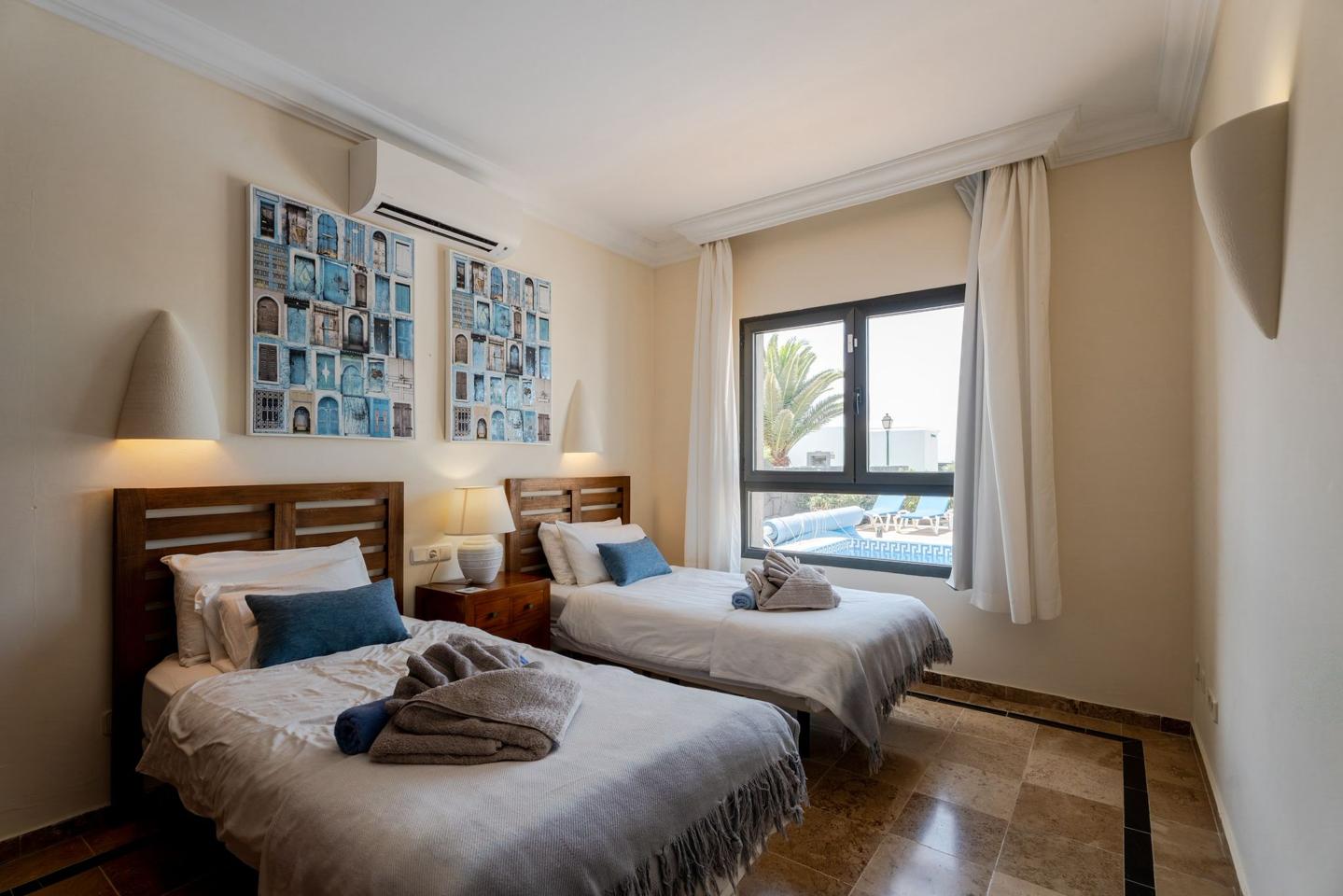 Luxury 3 bed detached villa with private pool & sea views in Playa Blanca