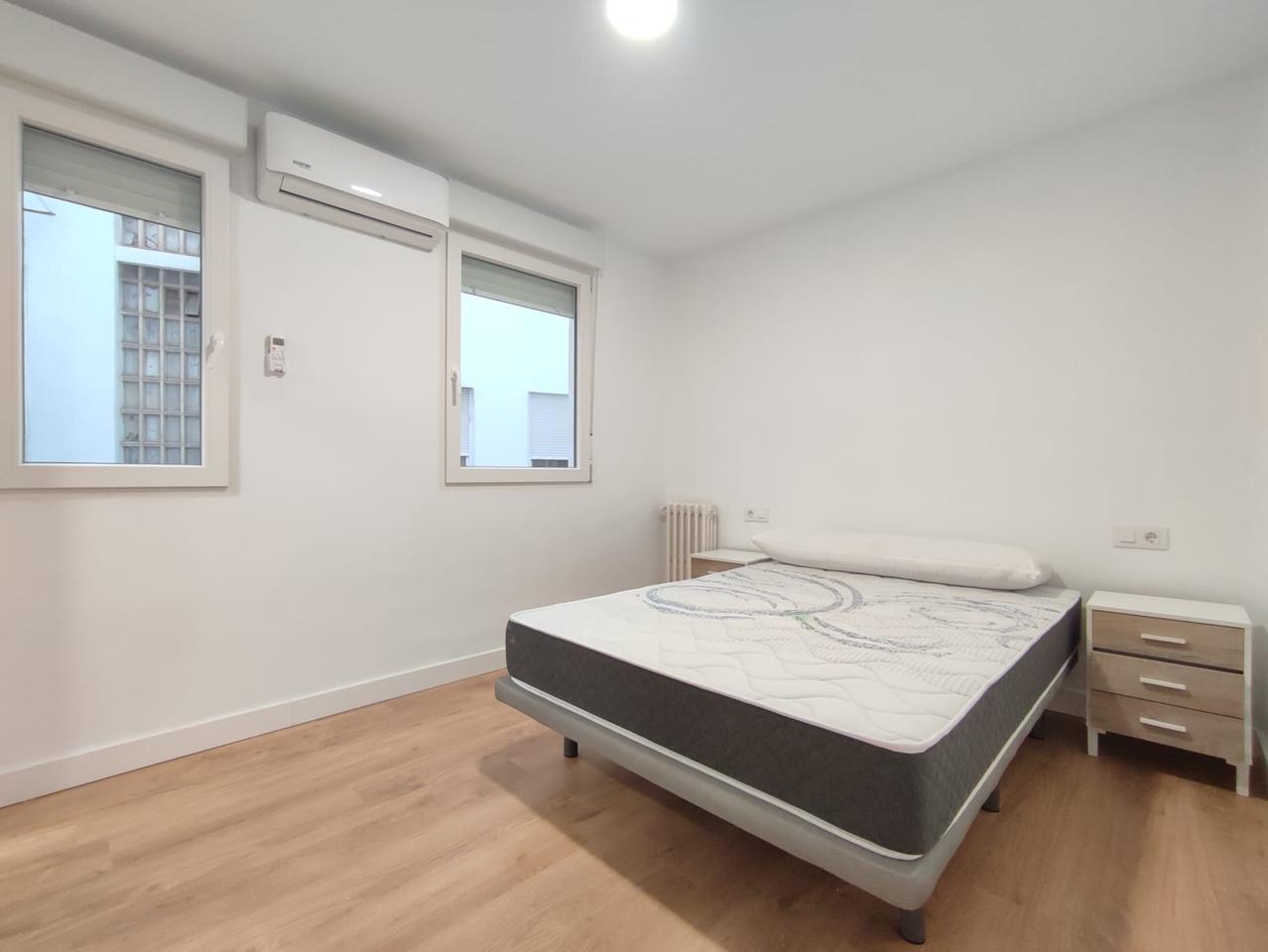 Habitación en Calle Martínez Villena, Albacete, Albacete de 12 m2
