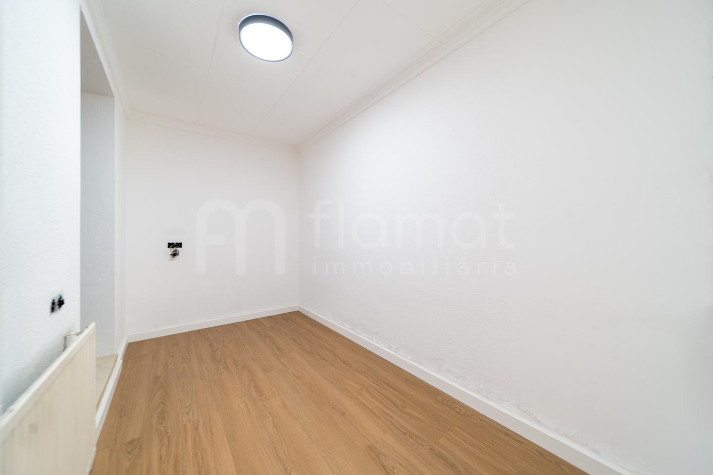 pisos en roses · carrer-de-valencia-17480 229000€