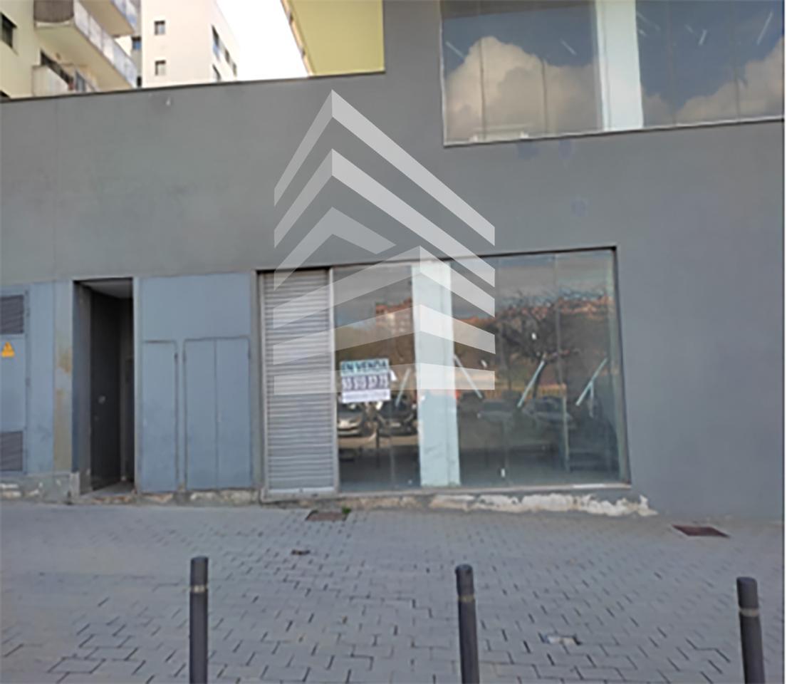 locales-comerciales en sant-joan-despi · carrer-d'extremadura-08970 368000€