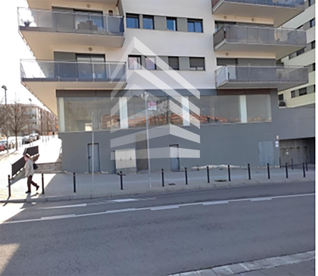 locales-comerciales en sant-joan-despi · carrer-d'extremadura-08970 368000€