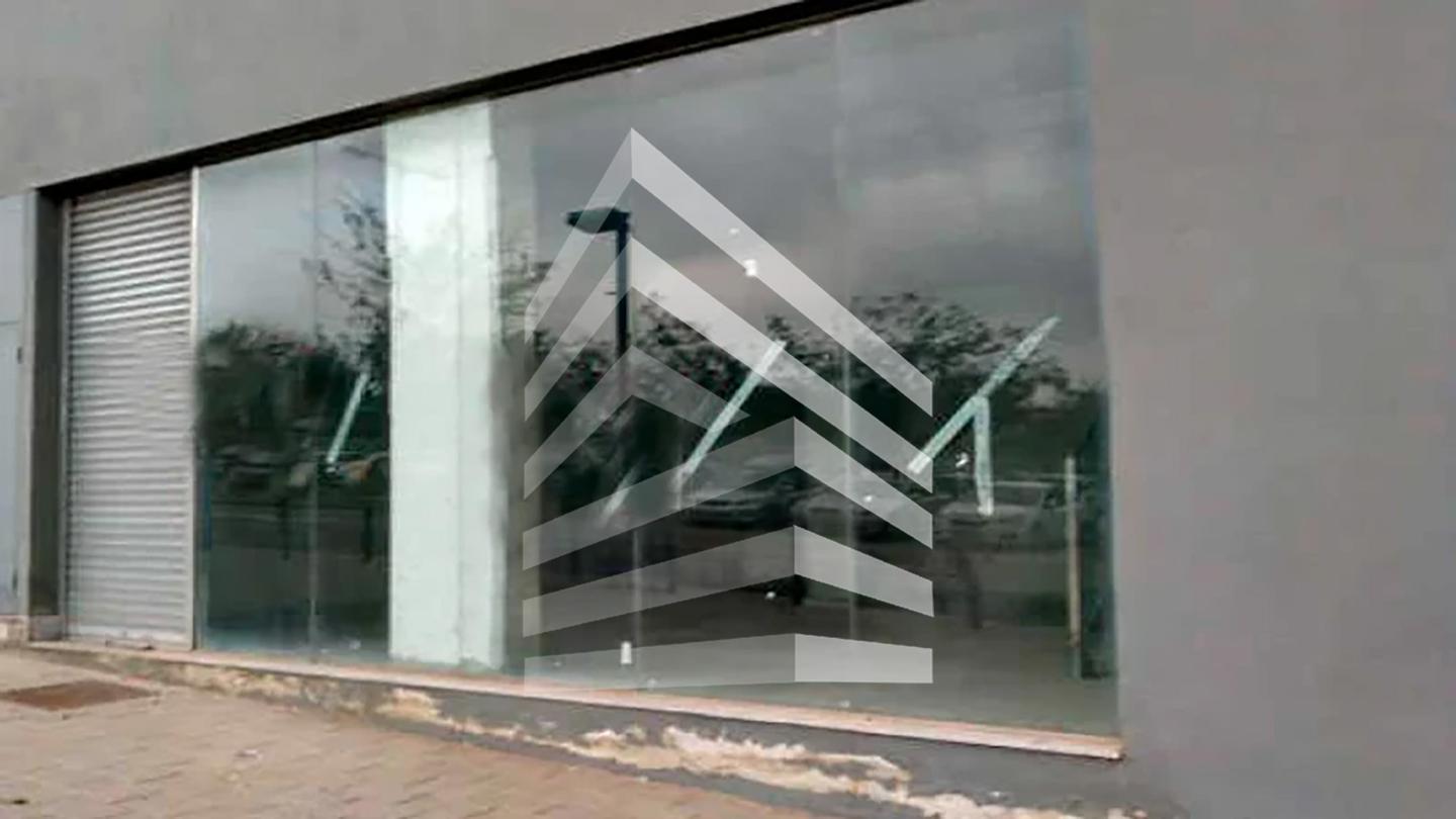 locales-comerciales en sant-joan-despi · carrer-d'extremadura-08970 392000€