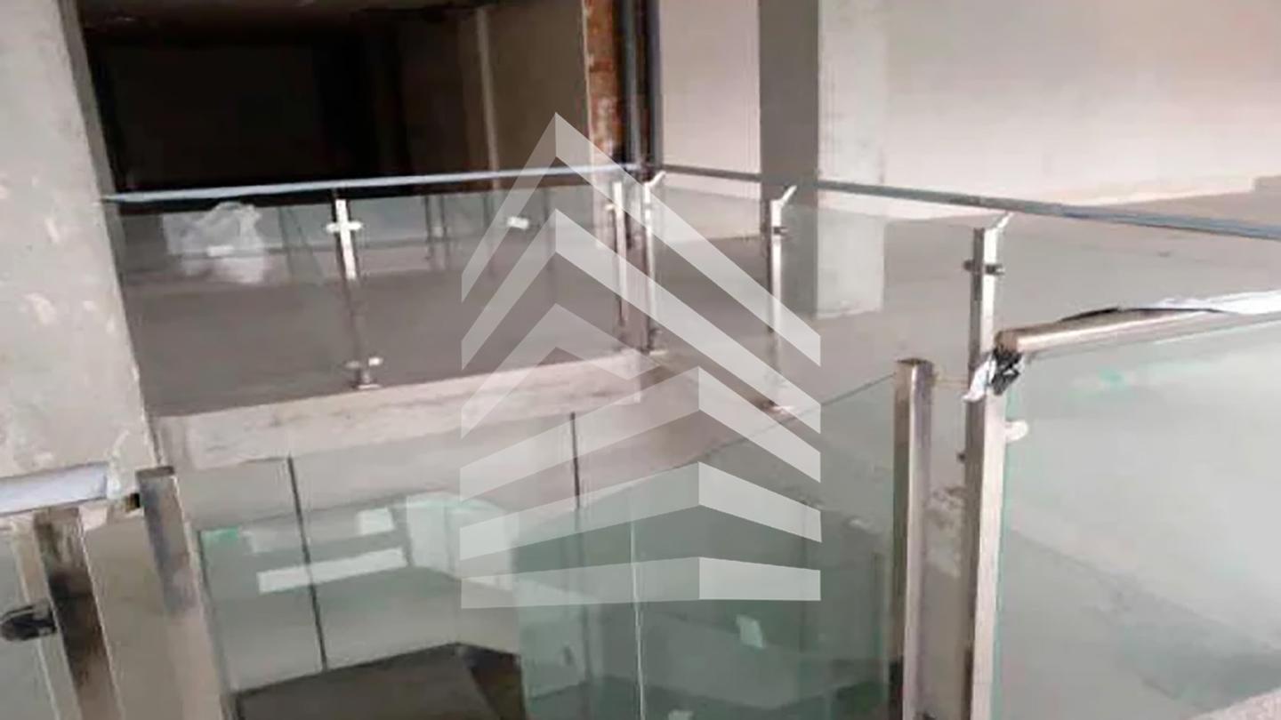 locales-comerciales en sant-joan-despi · carrer-d'extremadura-08970 392000€