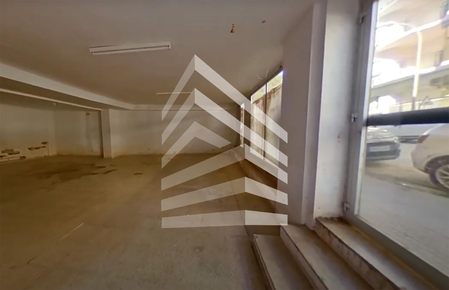 locales-comerciales en llanca · avinguda-mestral-17490 37520€