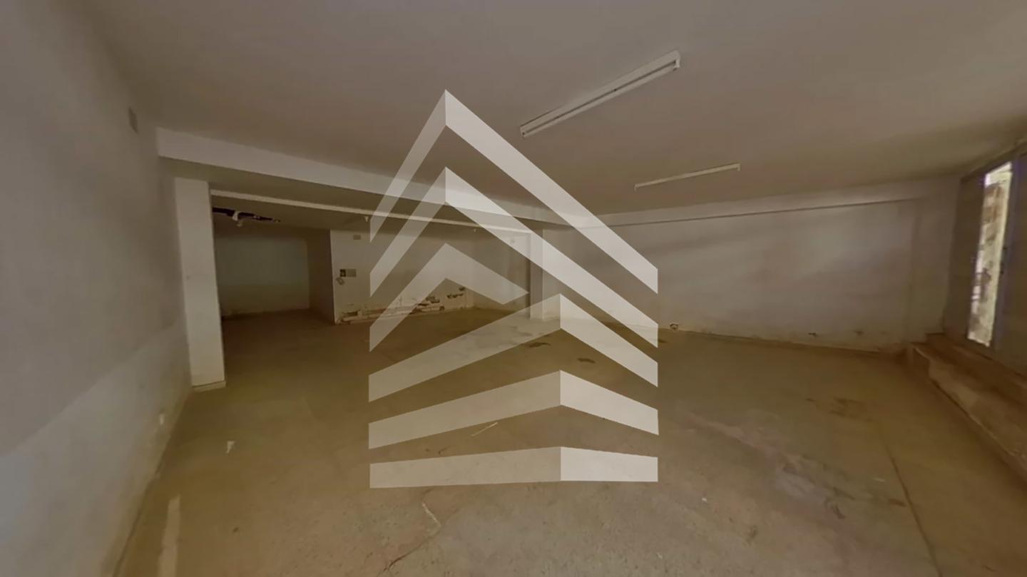 locales-comerciales en llanca · avinguda-mestral-17490 37520€