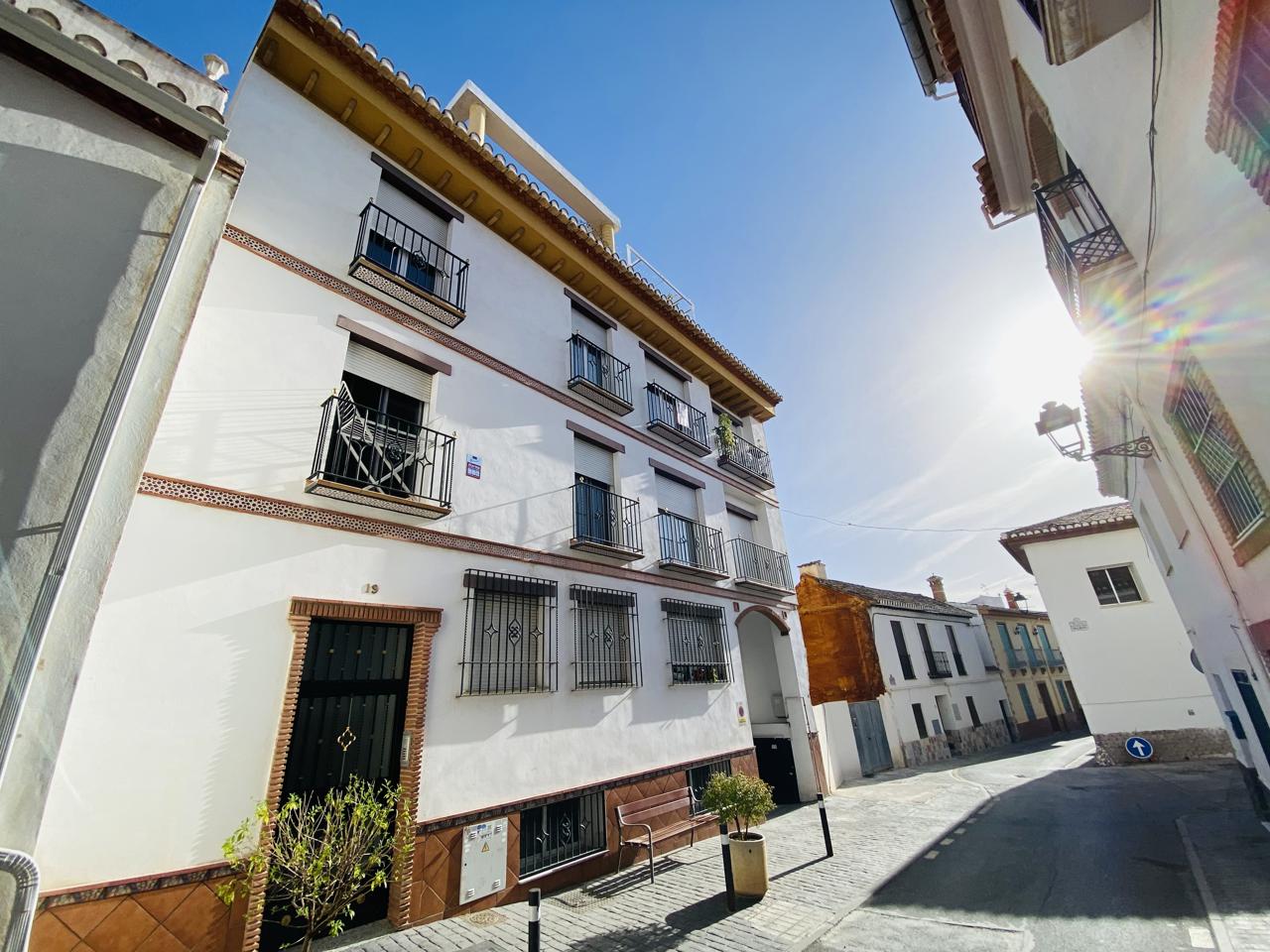 Piso en Calle Real, Cájar, Granada de 70 m2