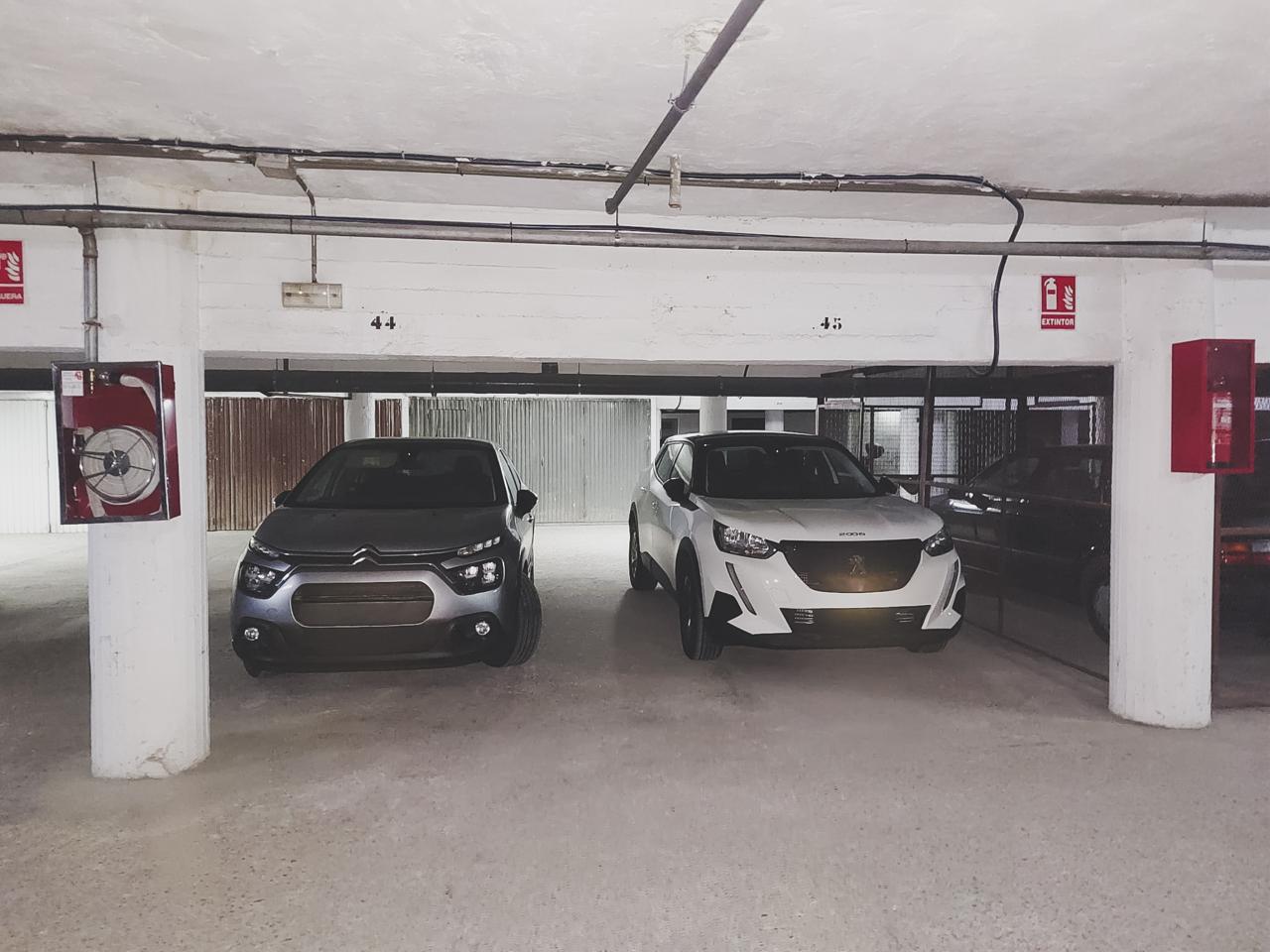 Plaza De Parking en venta en Cádiz de 14 m<sup>2</sup>