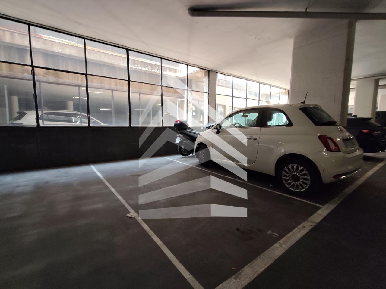 parking en barcelona · gran-via-de-carles-iii-08028 28000€