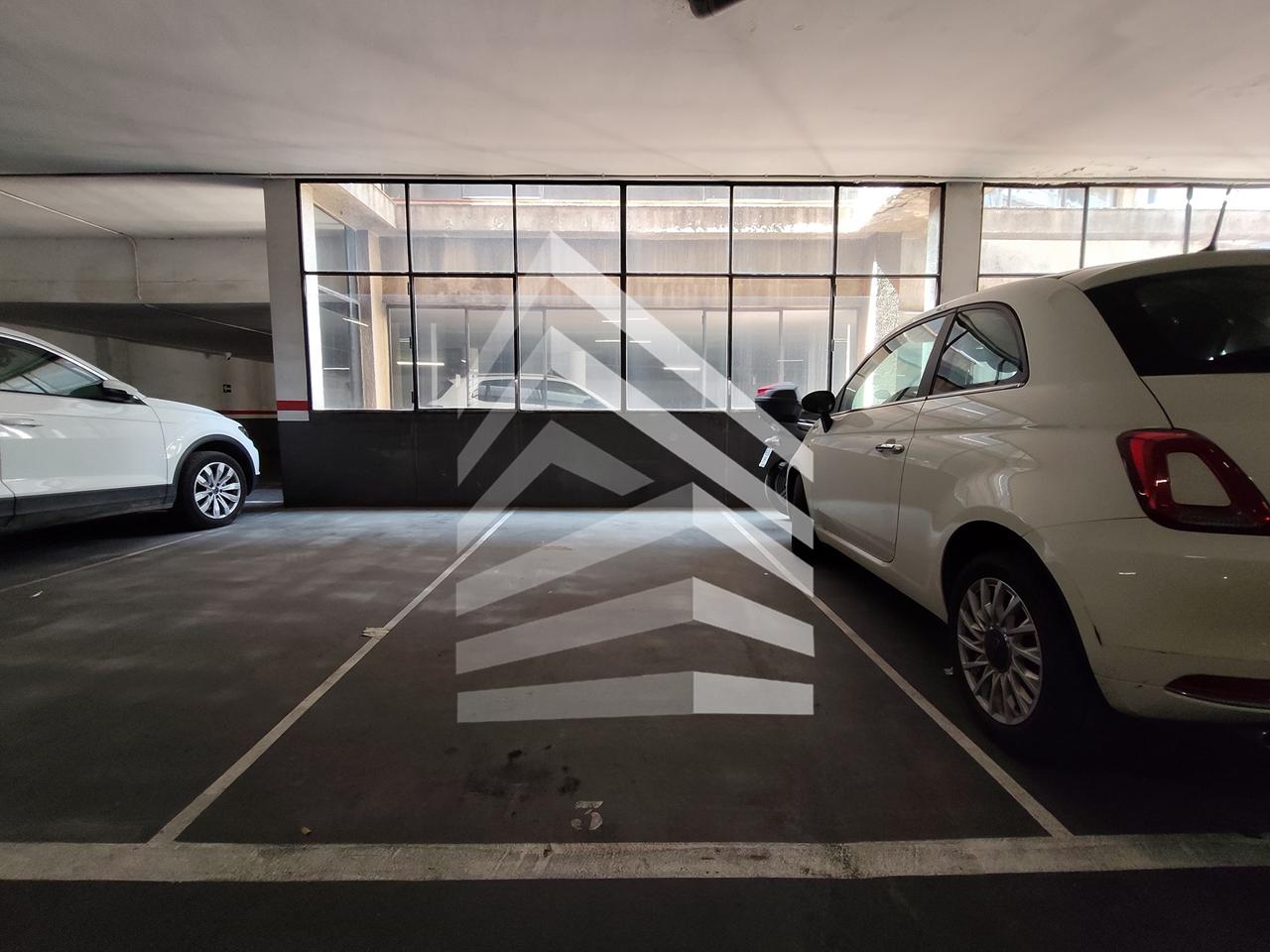 parking en barcelona · gran-via-de-carles-iii-08028 28000€