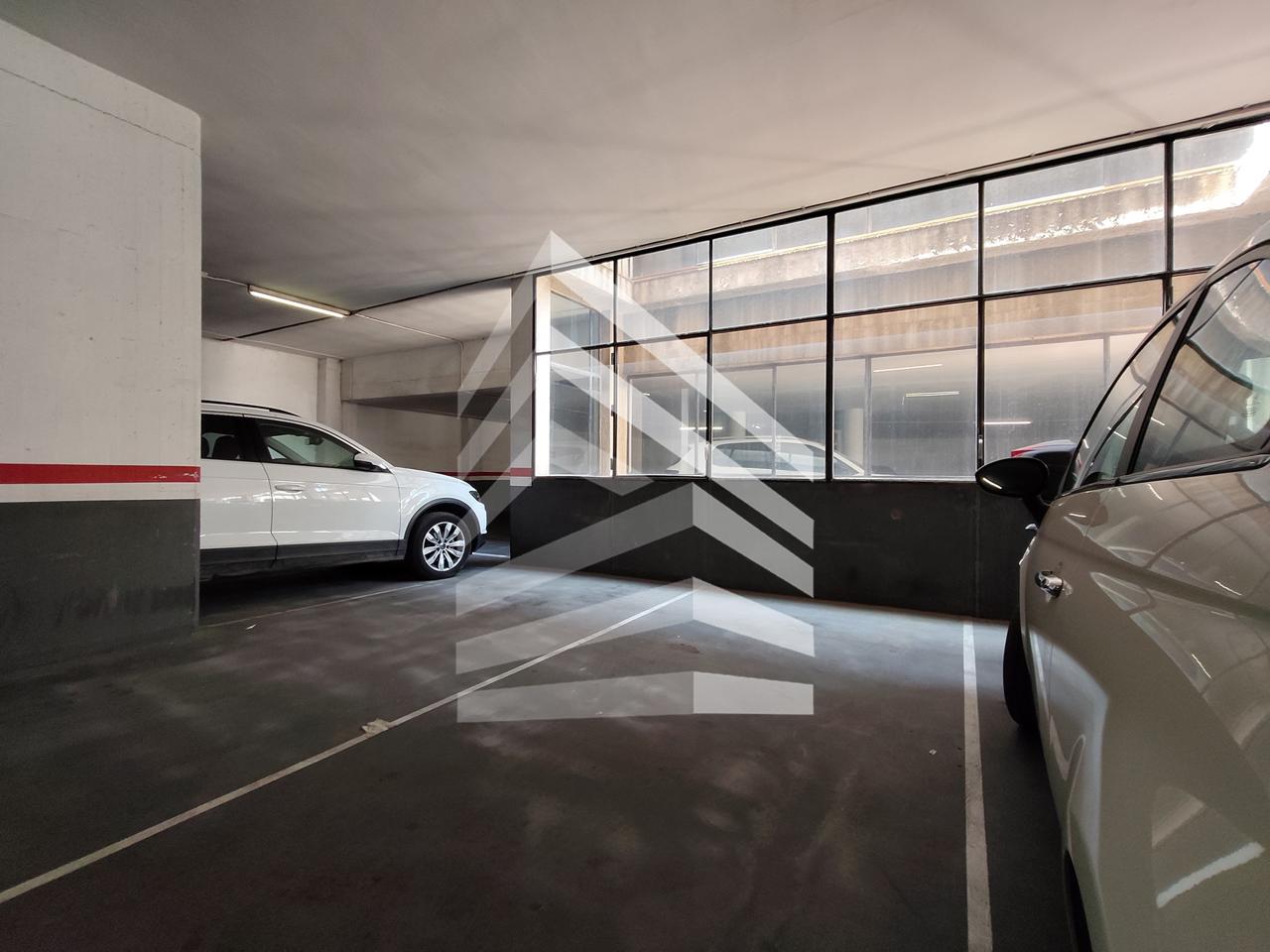 parking en barcelona · gran-via-de-carles-iii-08028 28000€