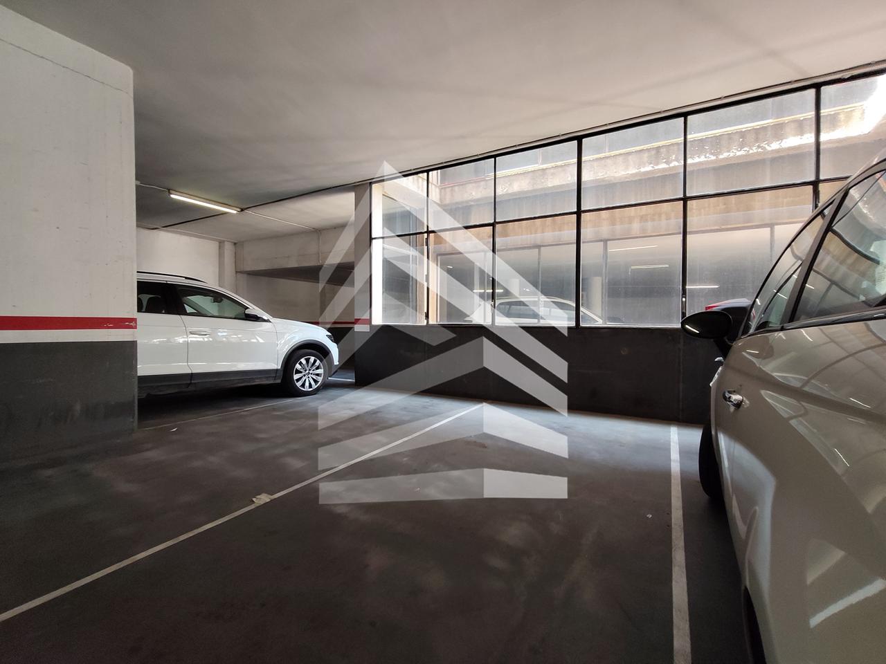 parking en barcelona · gran-via-de-carles-iii-08028 28000€