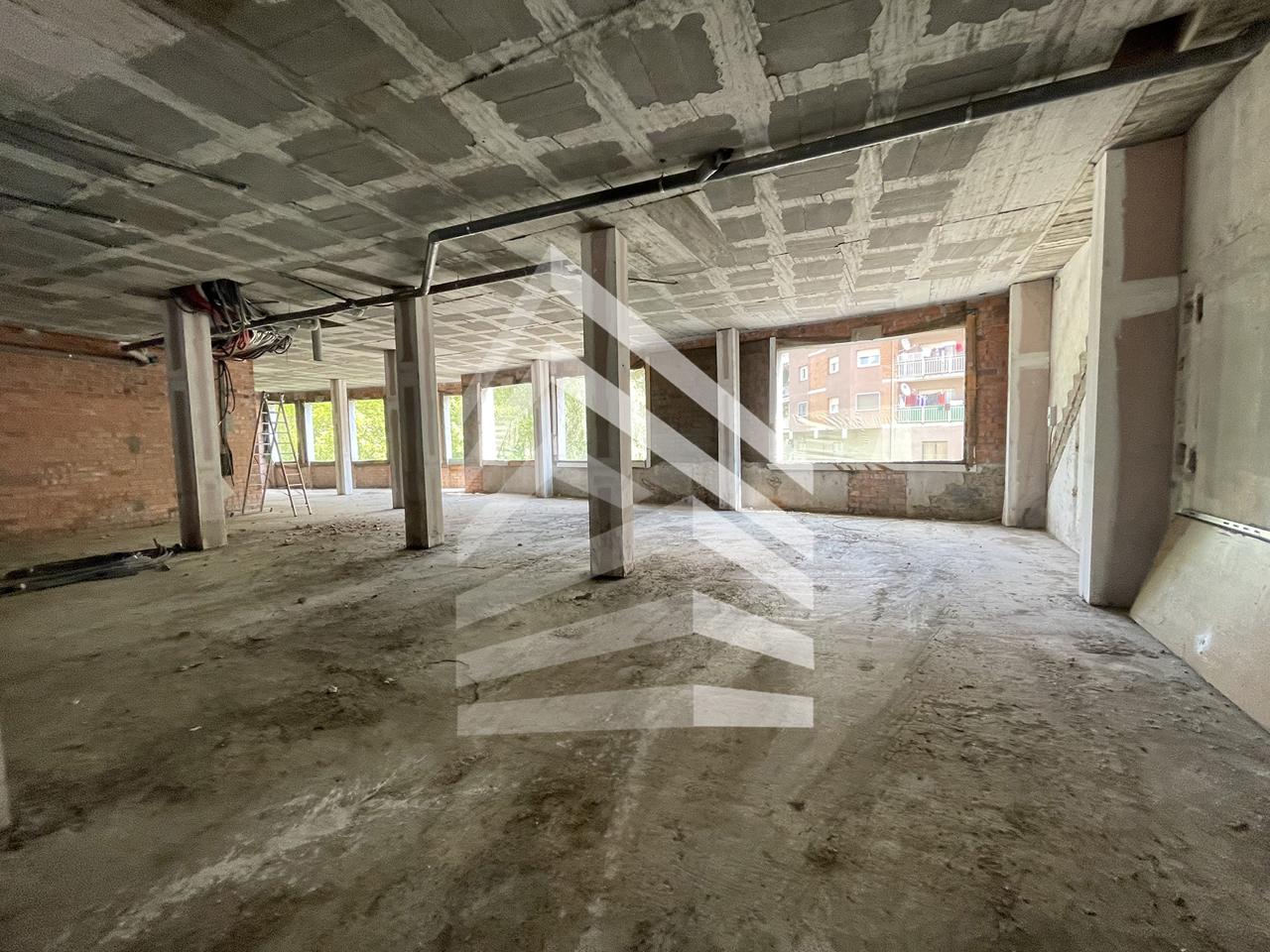 locales-comerciales en solsona · carretera-de-bassella-25280 €