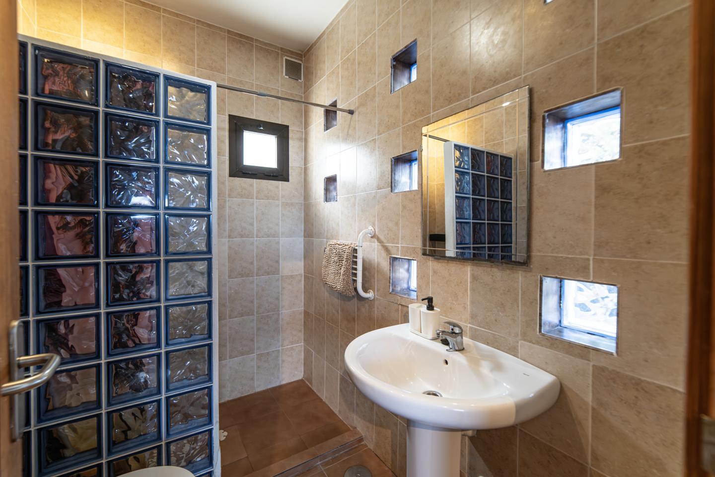 3 Bedroom Detached Villa with Private Pool, Playa Blanca