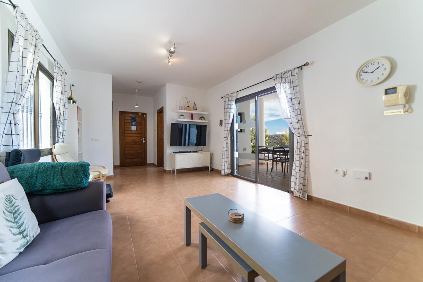 3 Bedroom Detached Villa with Private Pool, Playa Blanca