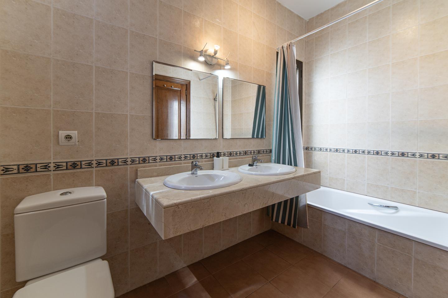 3 Bedroom Detached Villa with Private Pool, Playa Blanca