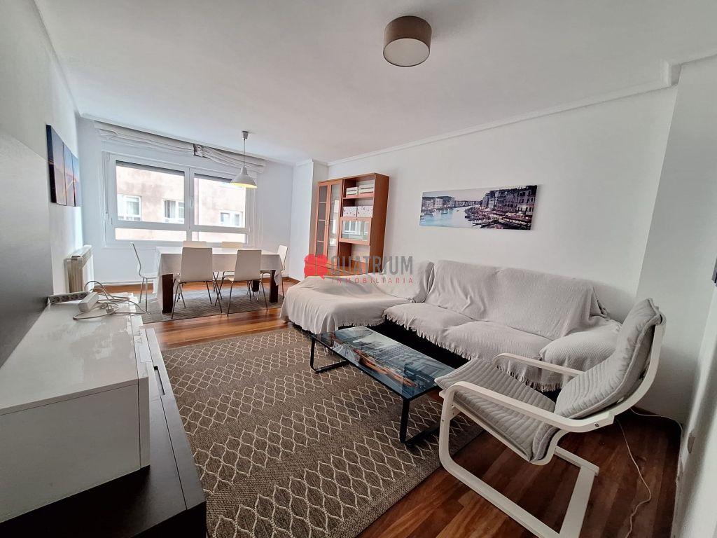 Piso en Hórreo, Santiago de compostela, A Coruña de 100 m2