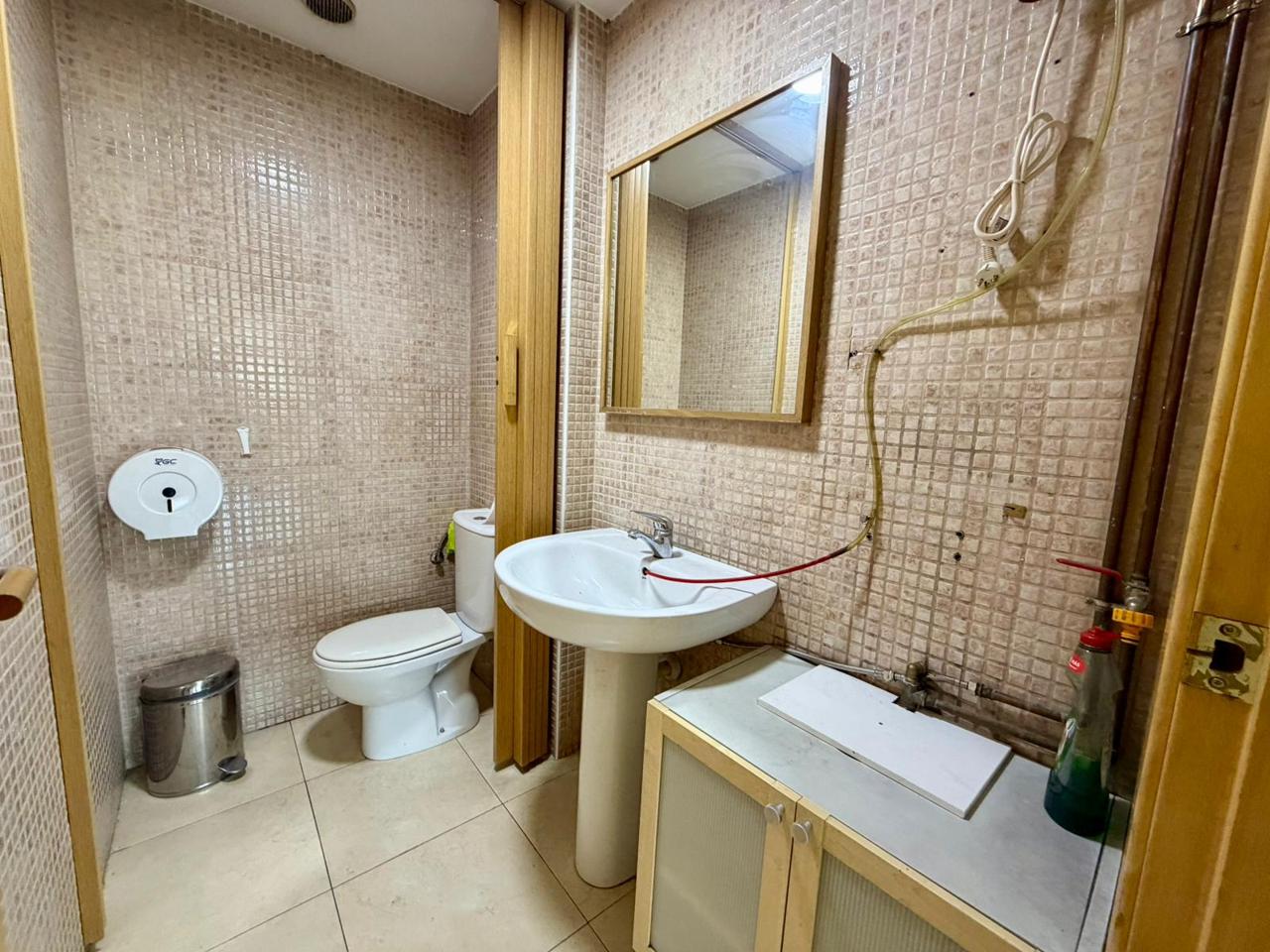 local en montcada-i-reixac · montcada-centro 200000€