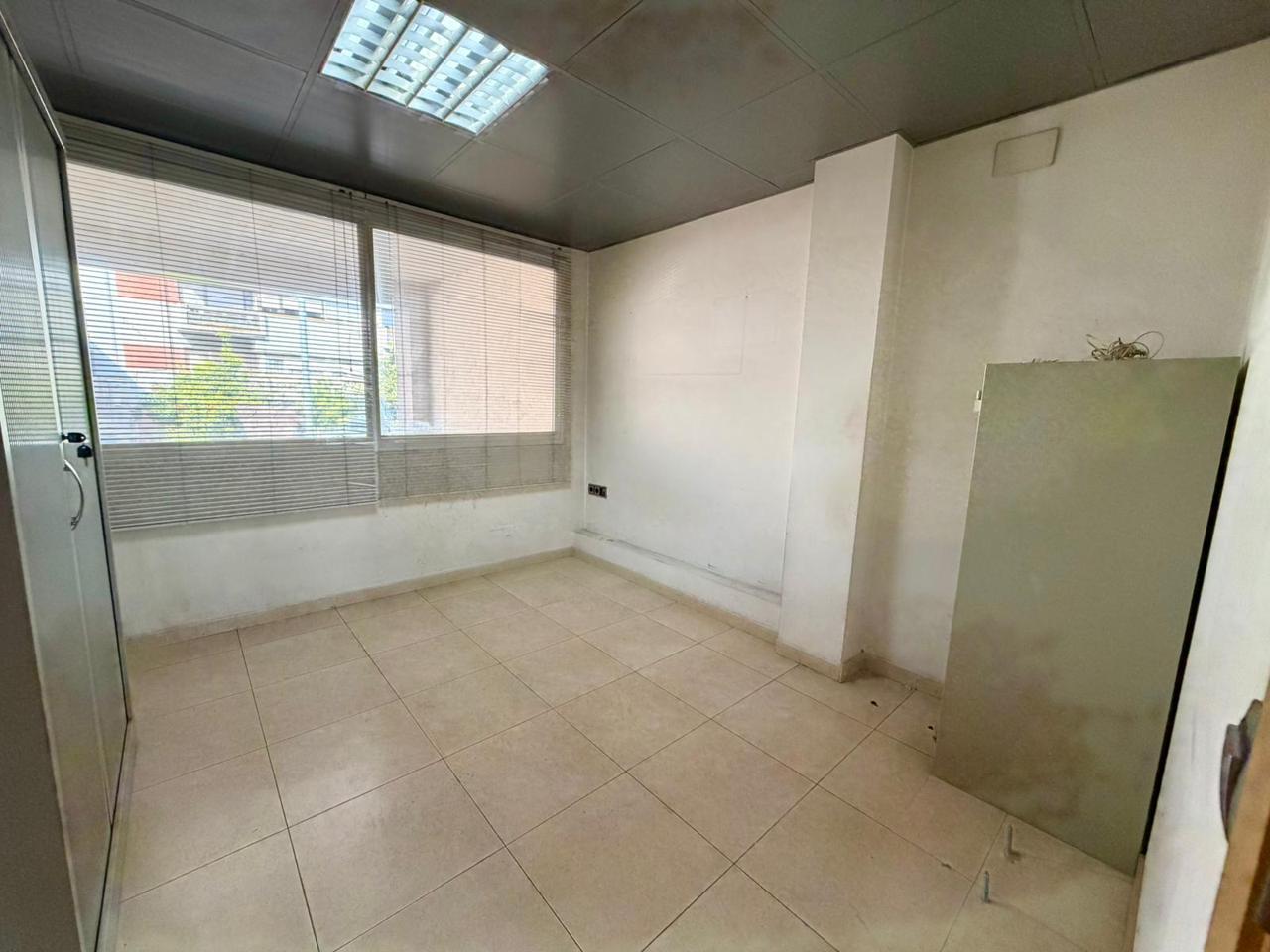 local en montcada-i-reixac · montcada-centro 200000€