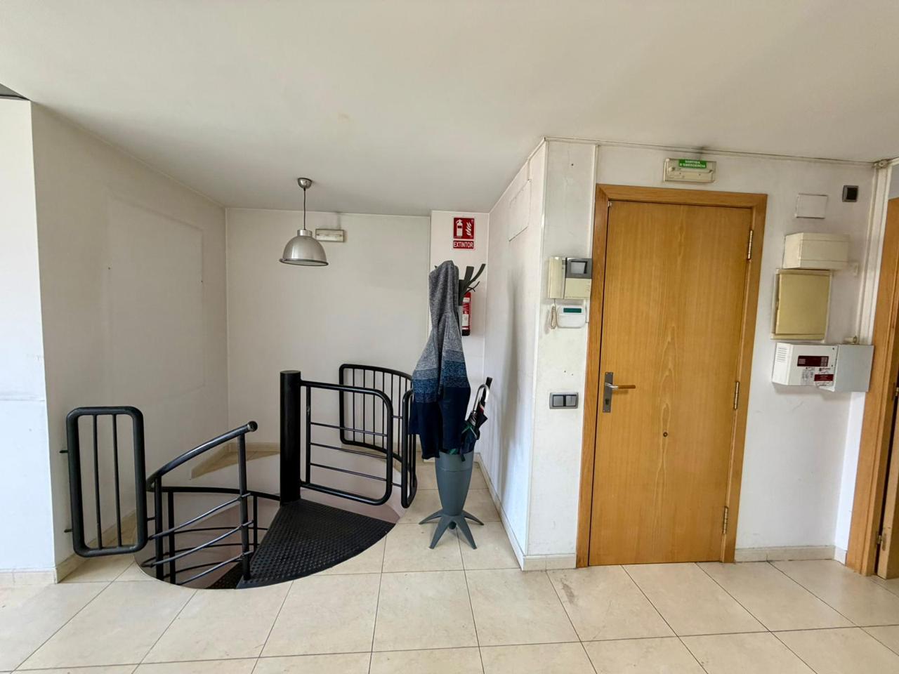 local en montcada-i-reixac · montcada-centro 200000€