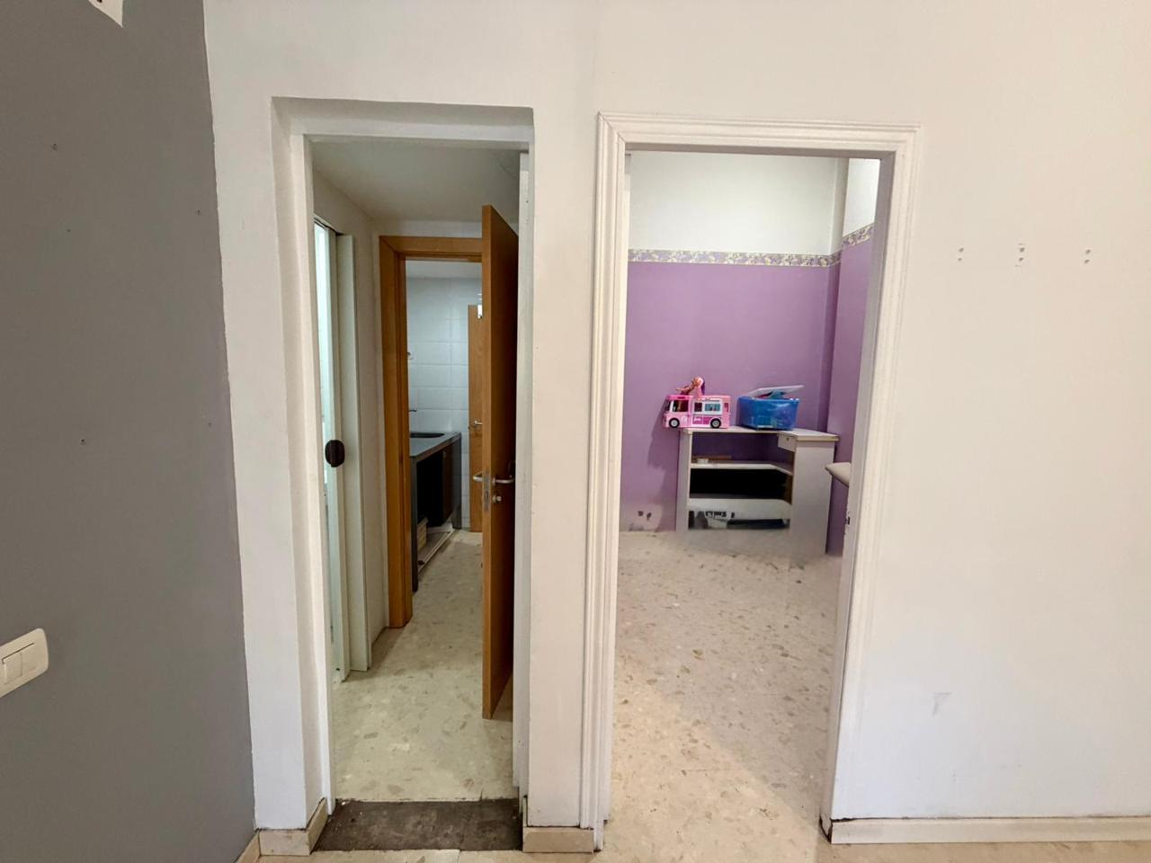 local en montcada-i-reixac · passeig-sant-jordi-08110 500€