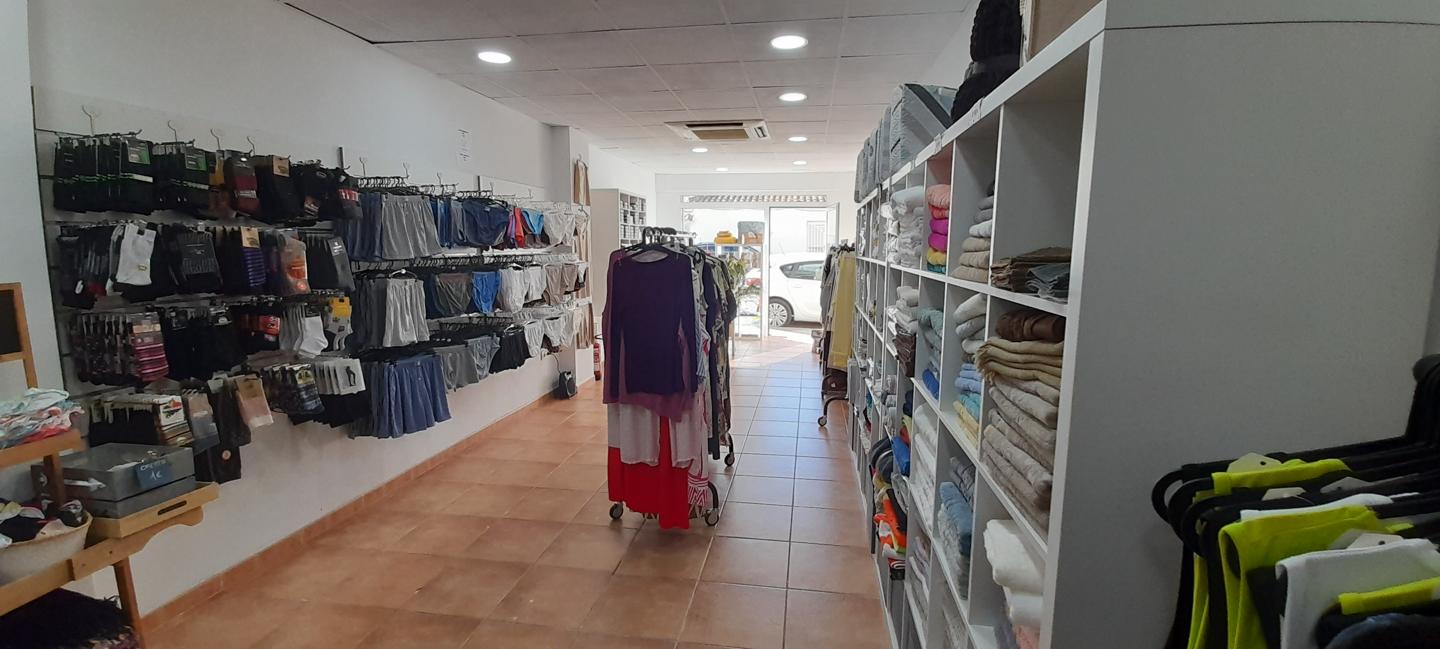 Local en Blanes, Girona de 120 m2