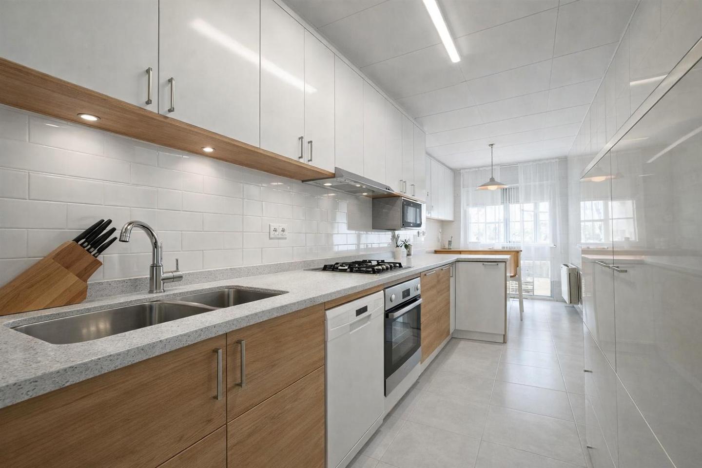 pisos en roses · gran-via-de-pau-casals-17480 247000€
