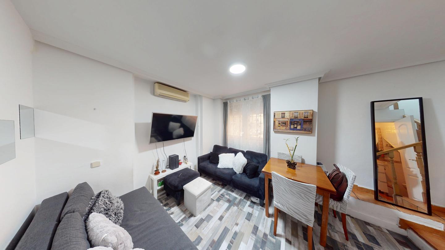 Flat in Calle de las Margaritas, Madrid, Madrid of 70 m2