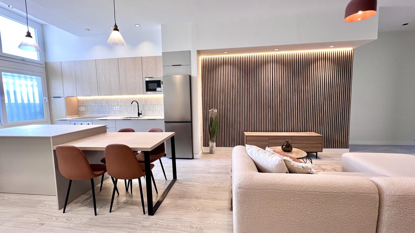 Piso en Calle San Millán, Málaga, Málaga de 181 m2