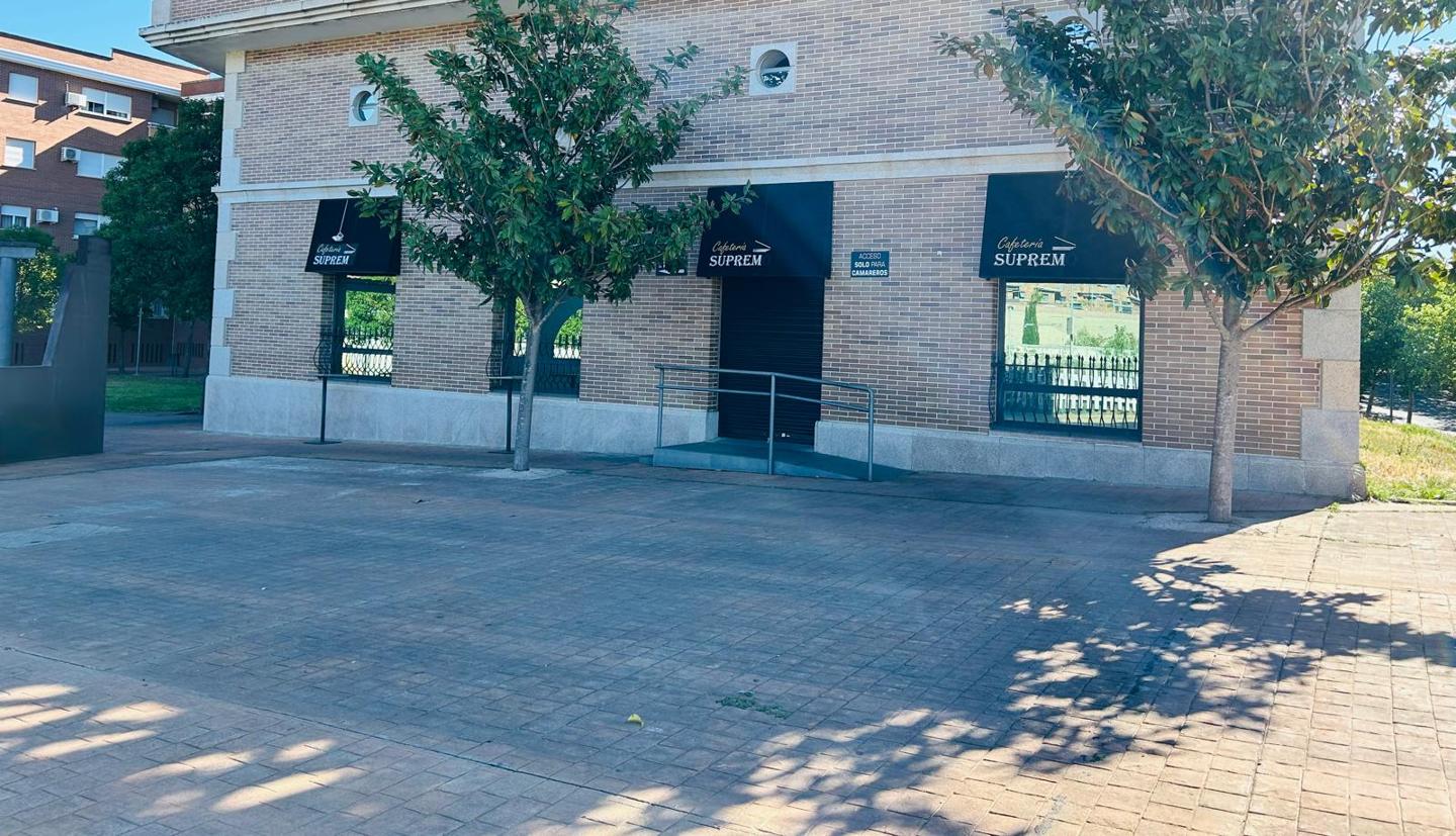 Local en Plaza de Enrique Granados, Plasencia, Cáceres de 367 m2