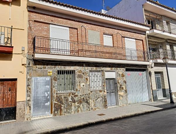 Piso en Calle Tomás Bretón, Palma del Río, Córdoba de 157 m2