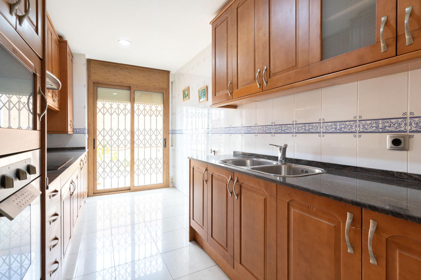 pisos en santa-coloma-de-gramenet · carrer-de-juan-valenti-escalas-08923 350000€