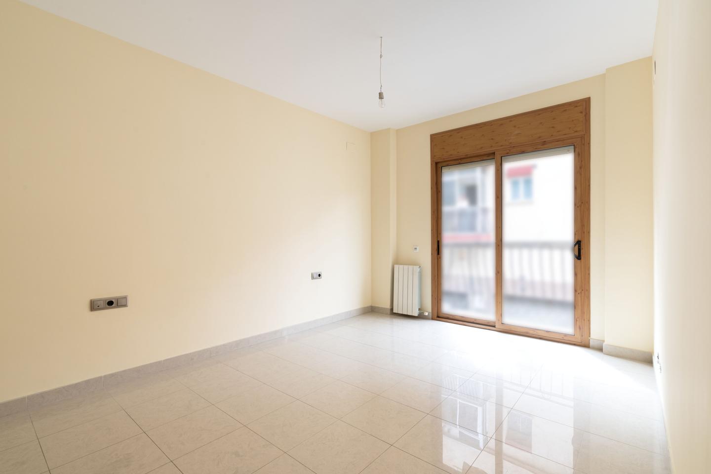 pisos en santa-coloma-de-gramenet · carrer-de-juan-valenti-escalas-08923 350000€