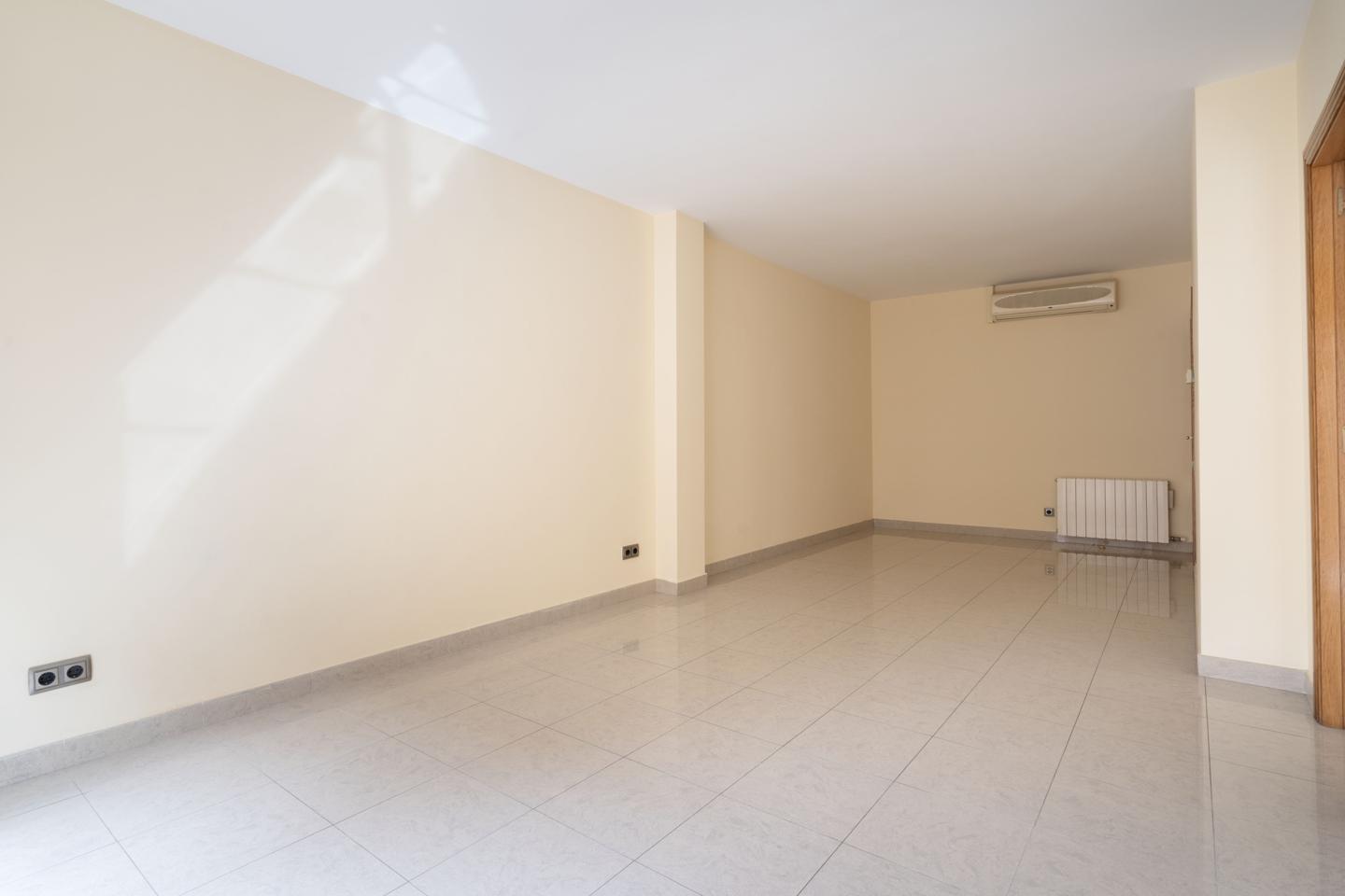pisos en santa-coloma-de-gramenet · carrer-de-juan-valenti-escalas-08923 350000€