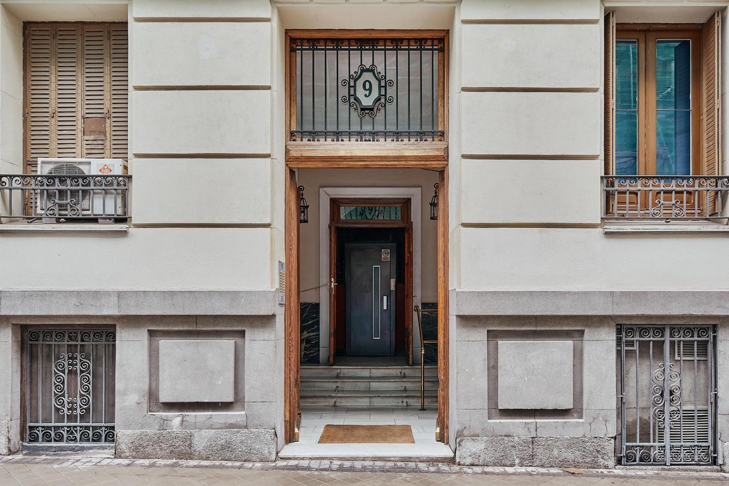 pisos en madrid · calle-de-el-espanoleto-28010 899000€